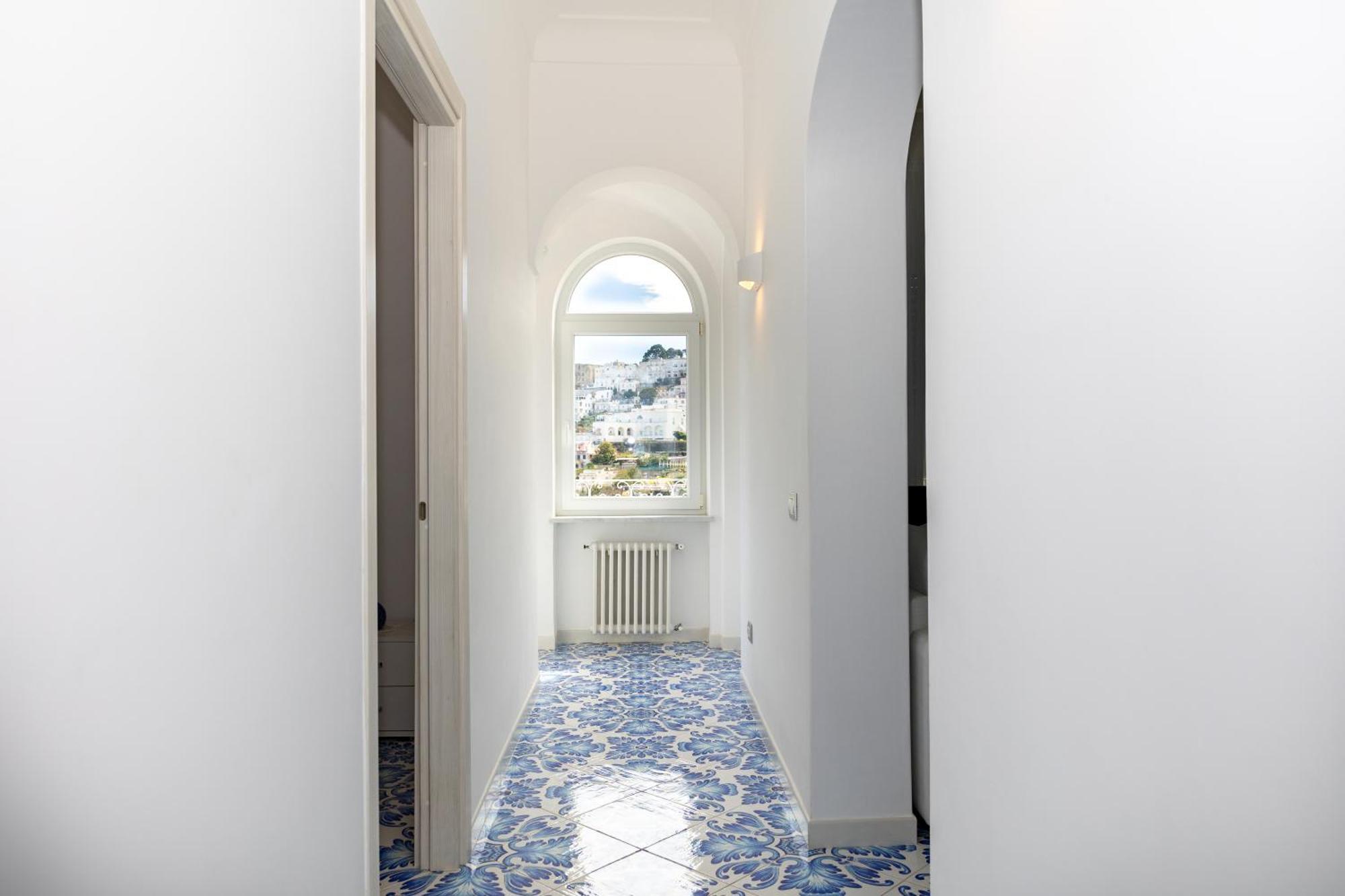 Maison Blue * Capri