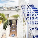 Maison Blue Capri